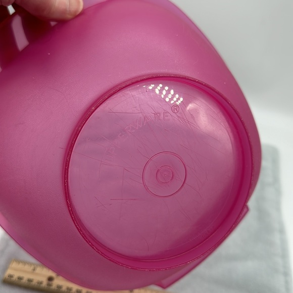 Tupperware Vintage Nesting Servalier Bowls—No Lids/Clear#836-8/Red#836-6 - Picture 12 of 12